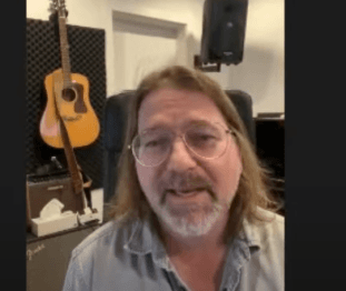 Voici notre balado On Jase country avec Gerry Gareau!