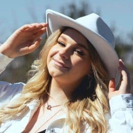 Entrevue de Sorrene avec Sylvain Caron sur le réseau Hit Country