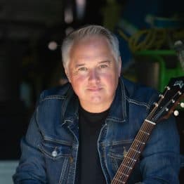 Entrevue de Sylvain Caron avec Guy Dussault sur Hit Country